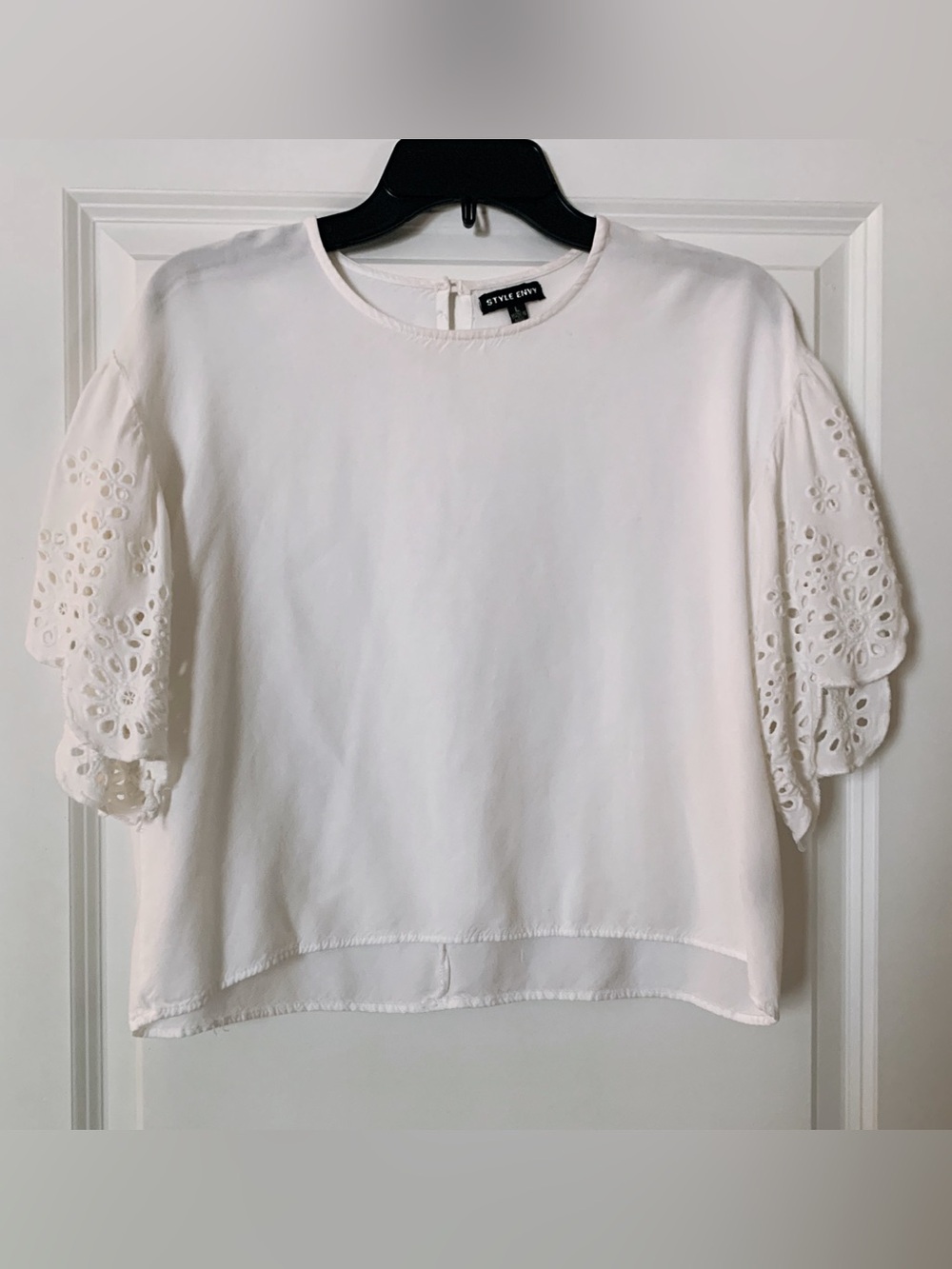 Style Envy Cream Eyelet Short Sleeve Blouse